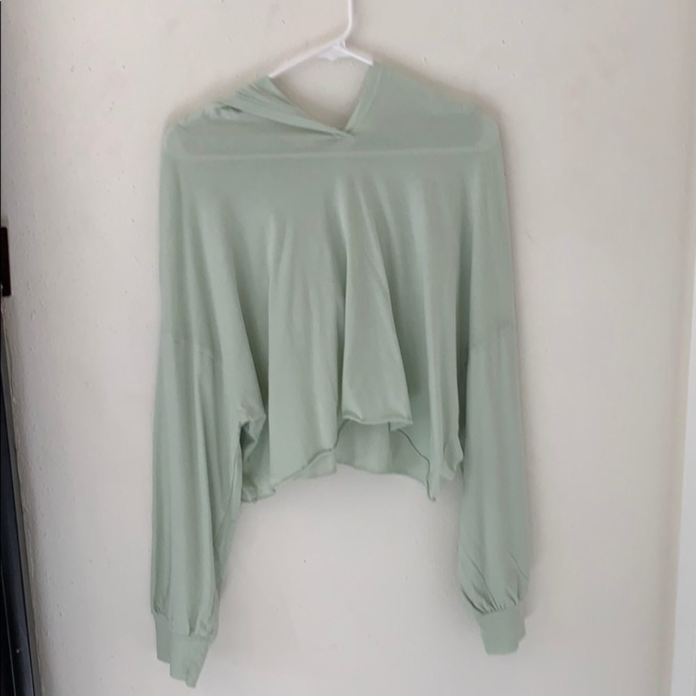 cropped hoodie !
